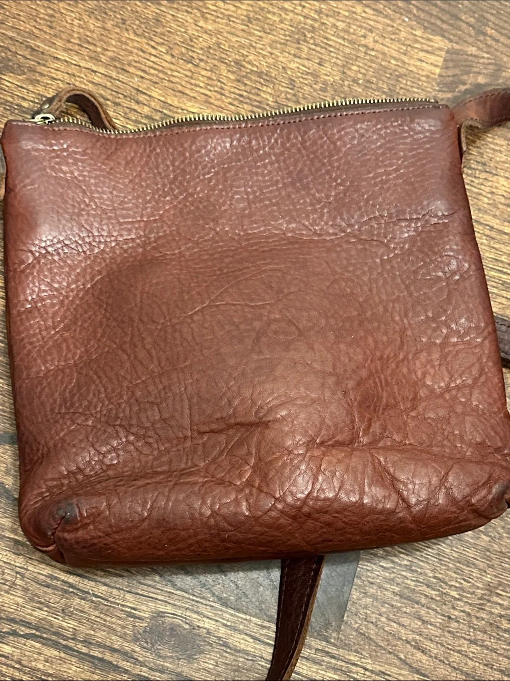 Unisex Brown Leather Messenger Crossbody Bag
